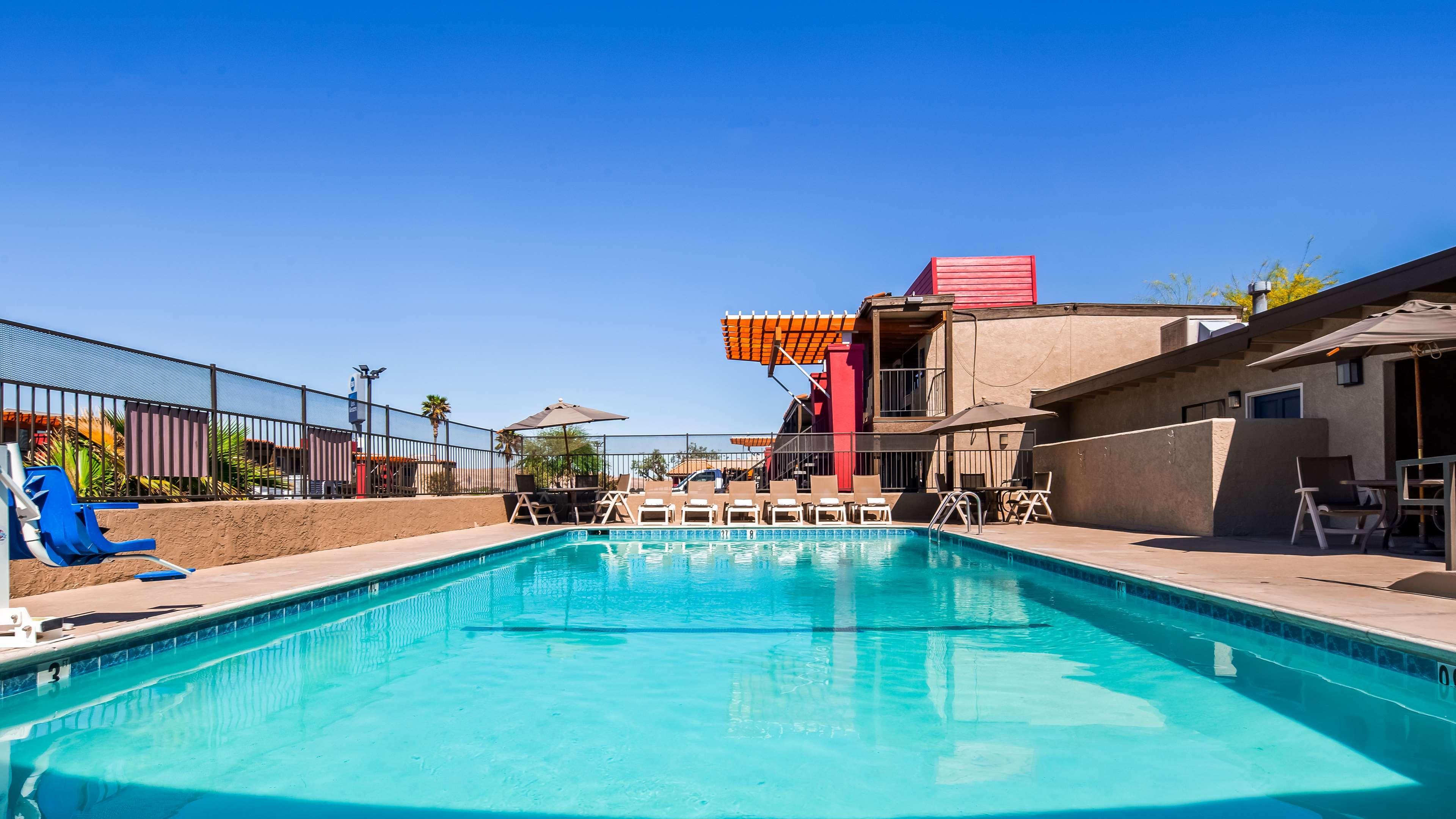 Best Western Desert Villa Inn Barstow Exterior photo