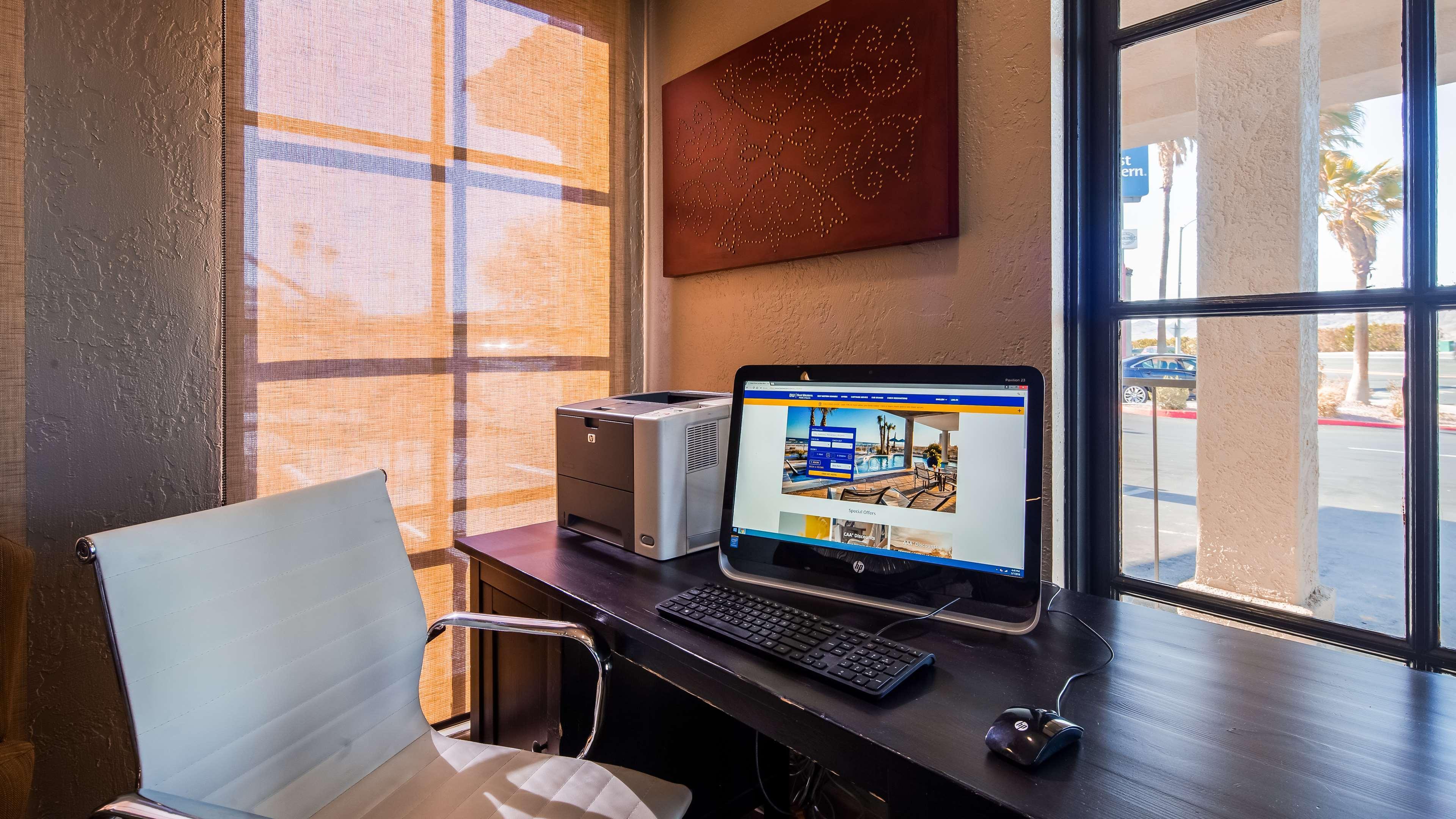 Best Western Desert Villa Inn Barstow Exterior photo