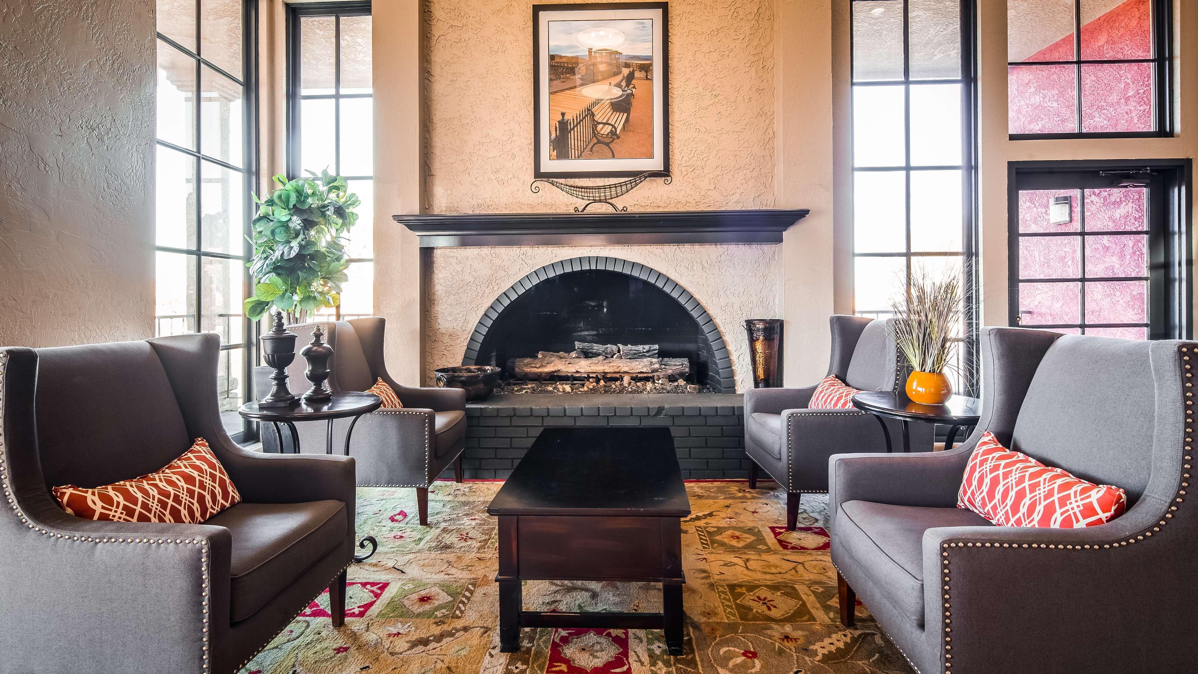 Best Western Desert Villa Inn Barstow Exterior photo