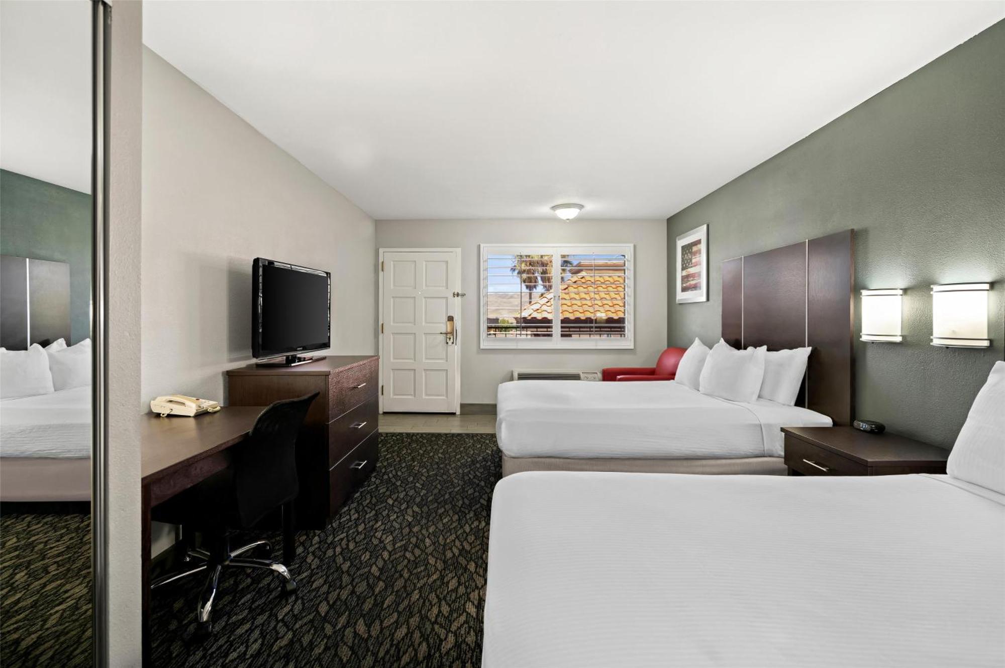 Best Western Desert Villa Inn Barstow Exterior photo