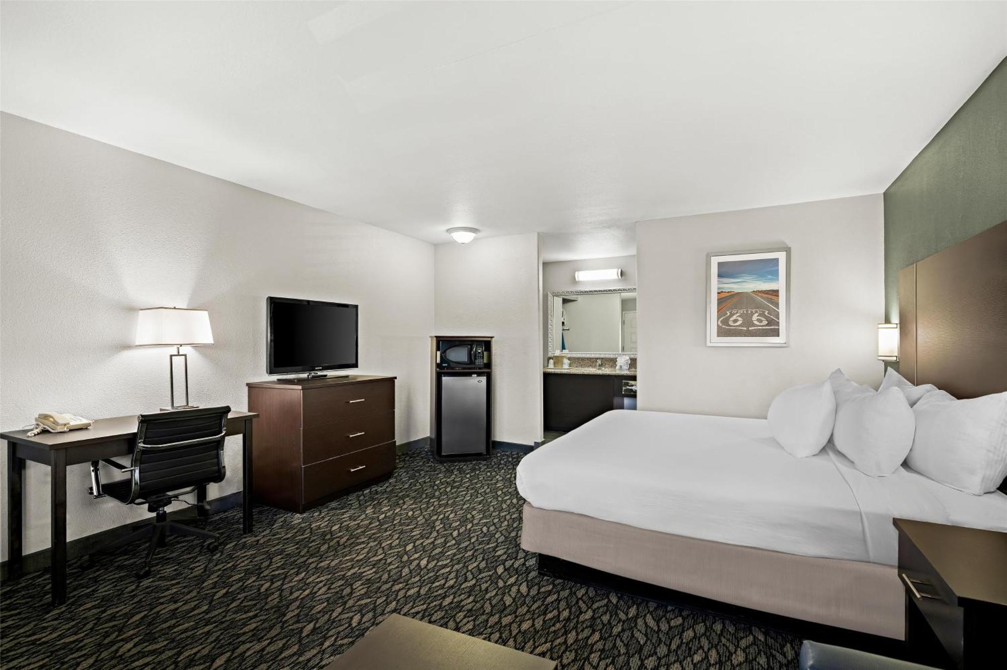 Best Western Desert Villa Inn Barstow Exterior photo