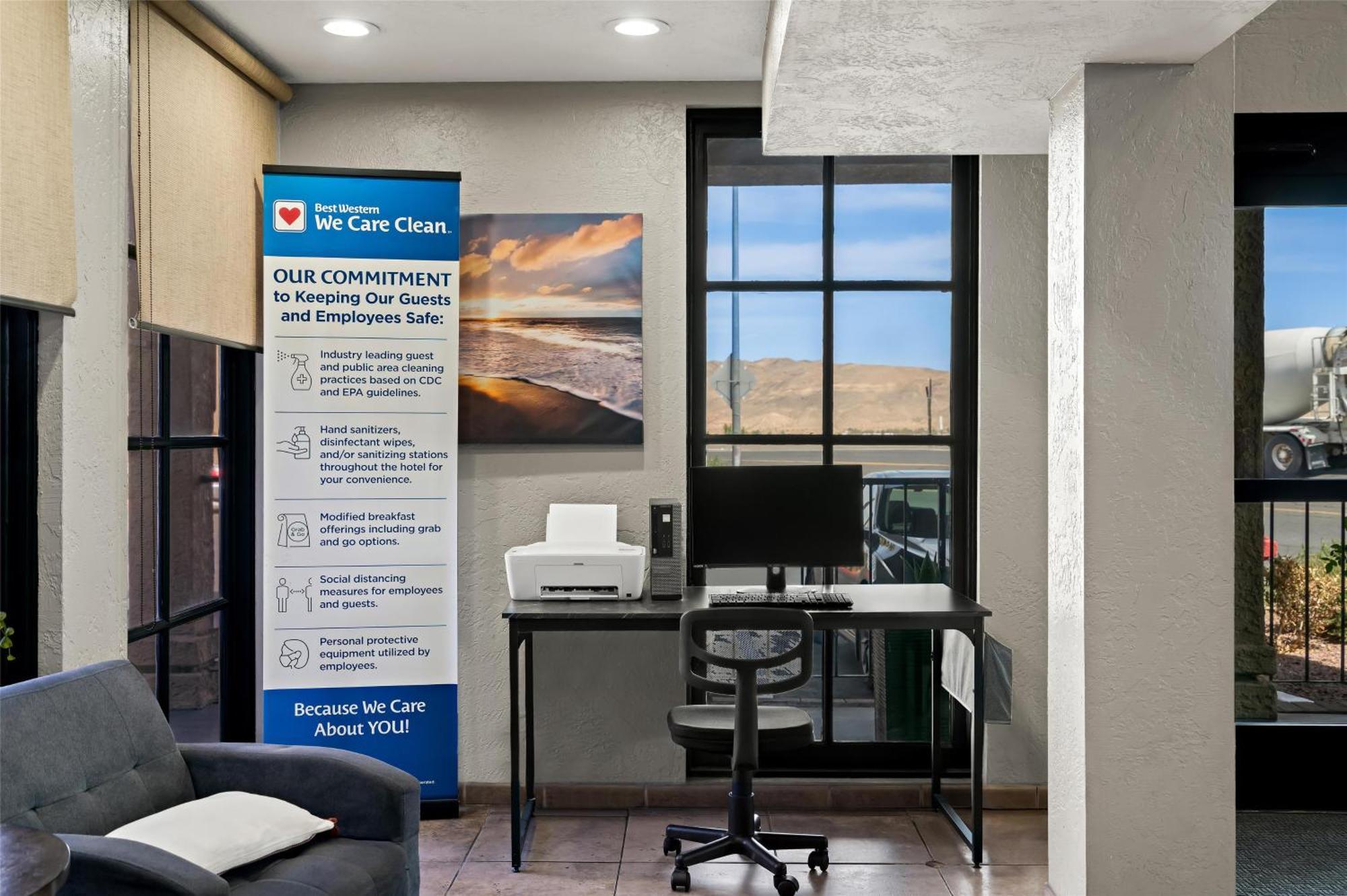 Best Western Desert Villa Inn Barstow Exterior photo